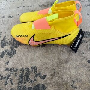 NWT Nike Zoom Yellow and Orange Cleats-Jr Zoom superfly 9
Pro